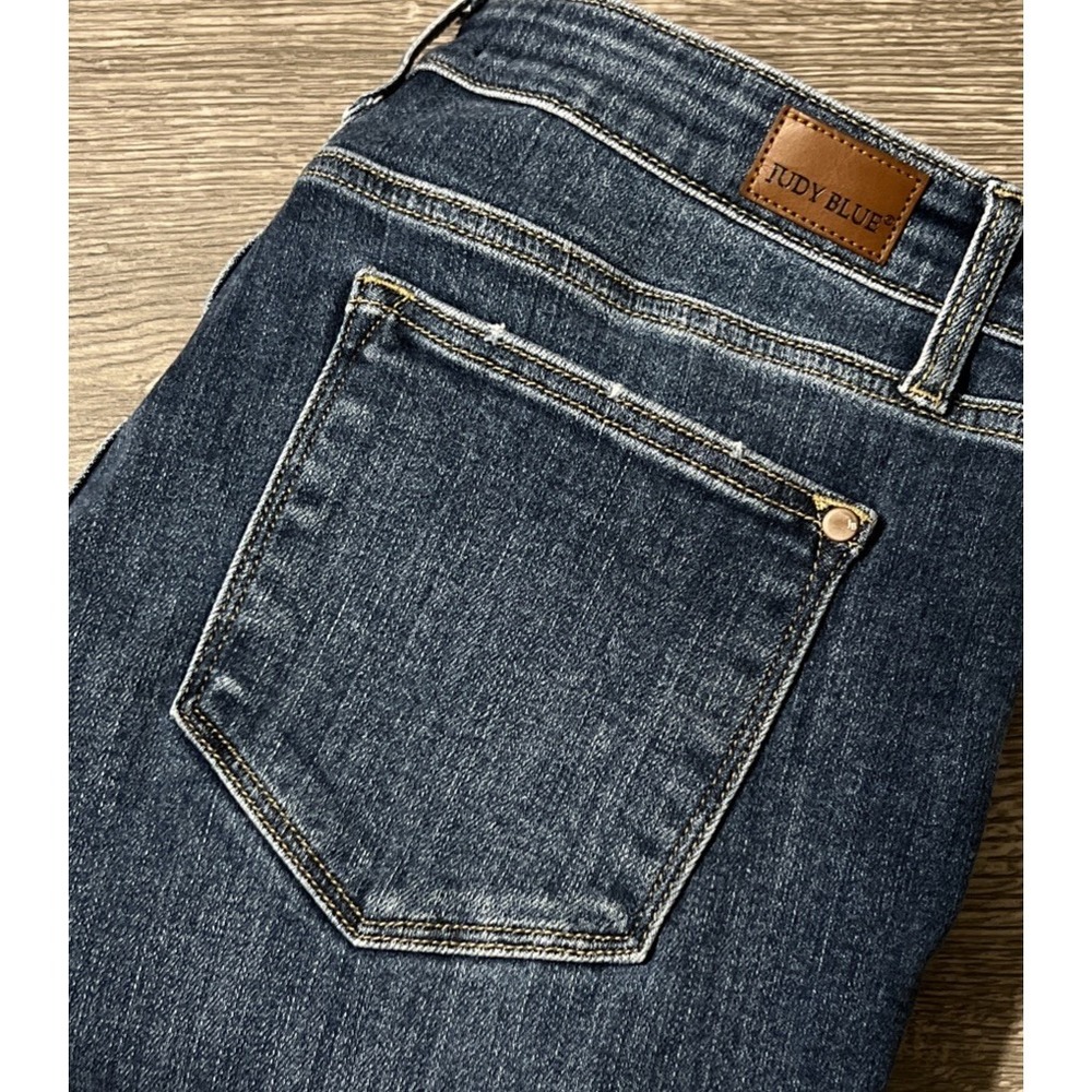 Judy Blue High Waisted Boyfriend Fit Tapered Leg Jeans Size 15/32 (34x29)